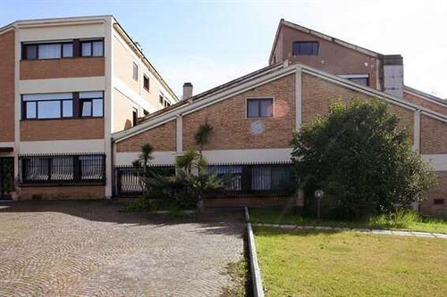 Casa Per Ferie Eremo Santa Rosa Da Lima Hotel Rome Bagian luar foto